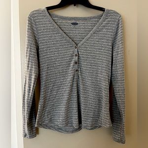 Old Navy long sleeve top